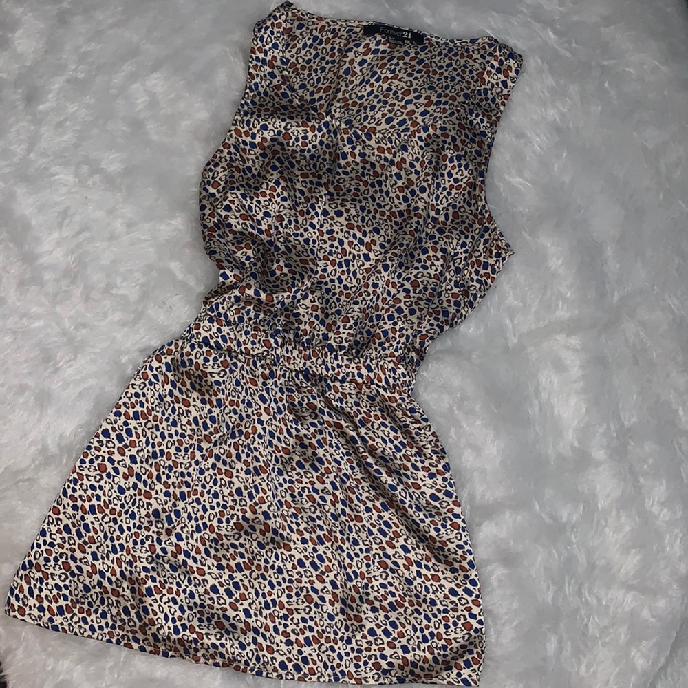 Multi color mini sun dress. Size small, sleeveless, with pockets